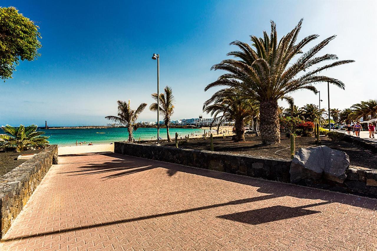 Vivienda Vacacional Buby Costa Teguise Exteriör bild