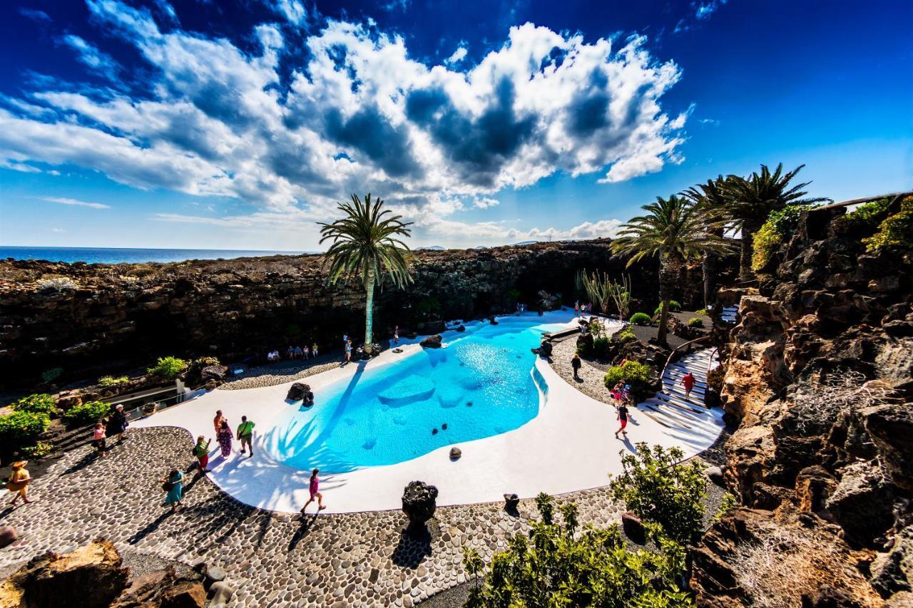 Vivienda Vacacional Buby Costa Teguise Exteriör bild